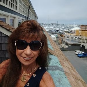 Meet your Posher, Diane